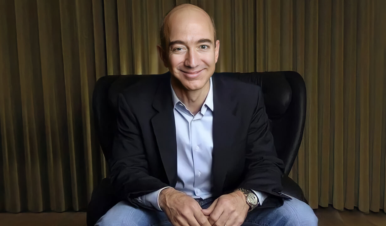 Jeff Bezos sells Amazon shares