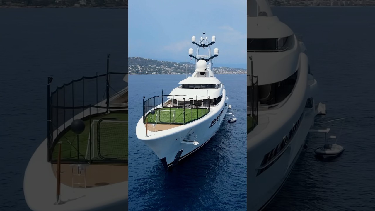 The superyacht "Anna" | Chrono 10:10