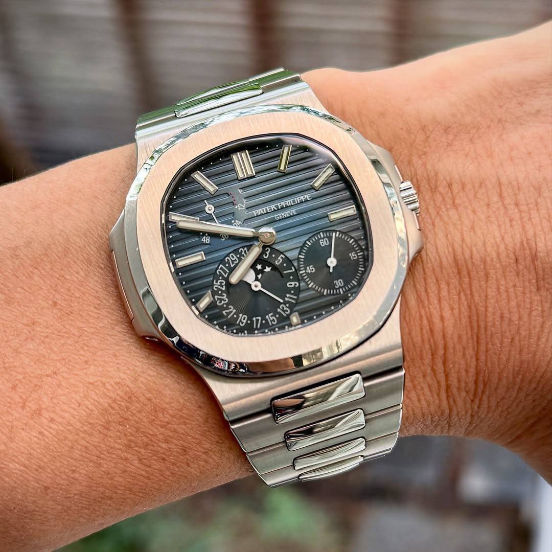 Patek Philippe снимает модель 5712 с производства