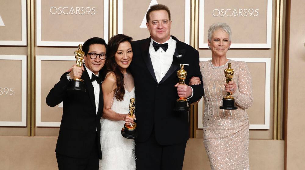 А вы знали, что Оскары получают не только актеры, но и часы? 