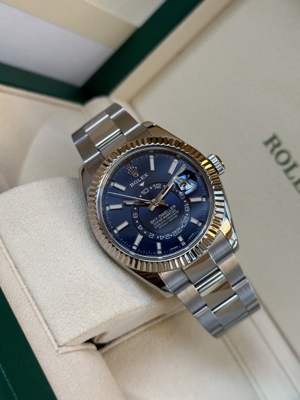 Rolex Sky-Dweller box and papers 2018